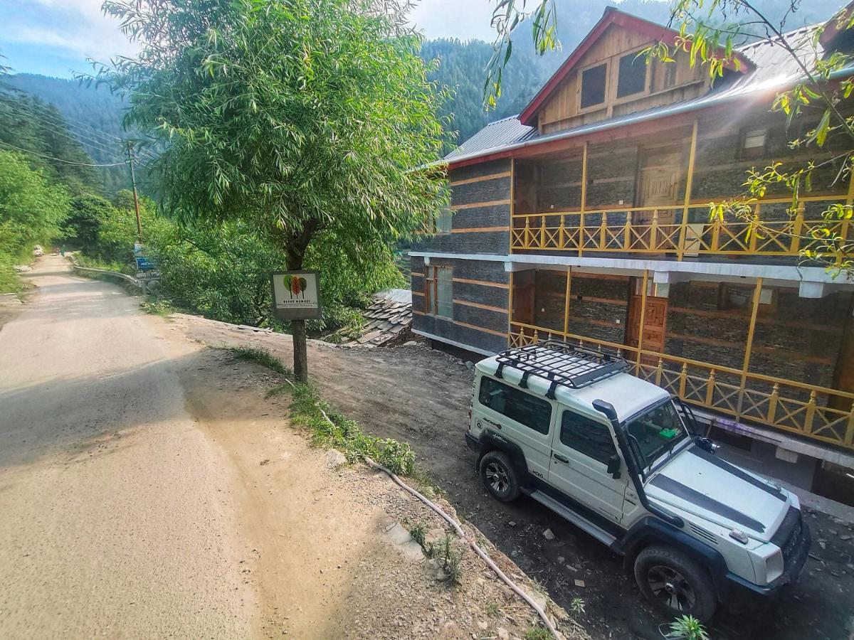 Peppy Nomads Luxuria Hotel Jibhi Exterior photo